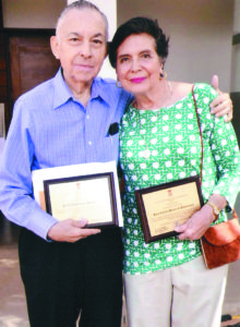 Carlos Tünnermann y su esposa Rosa Carlota Bernheim son primos hermanos por el lado materno.