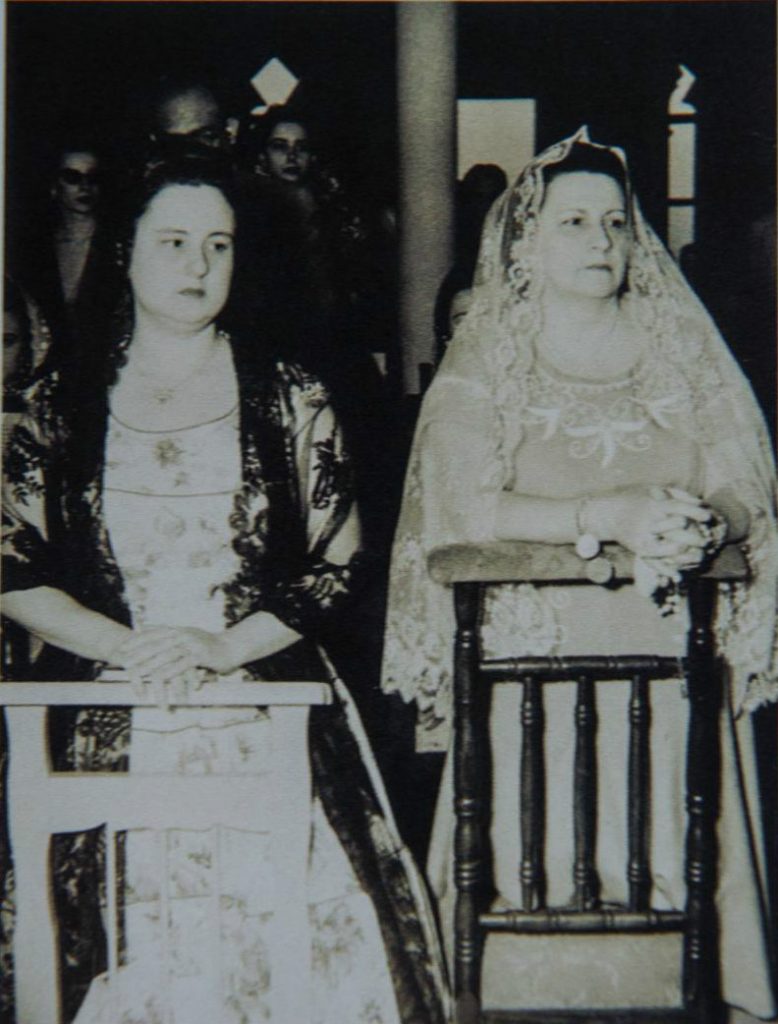 Salvadora Debayle con su hija Lillian Somoza.