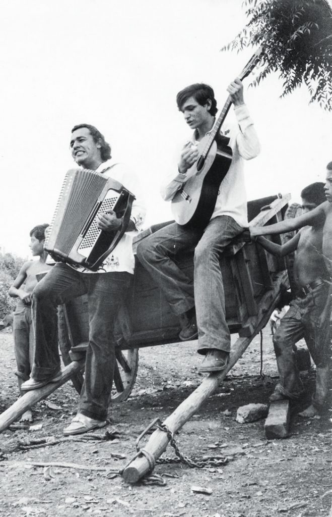 Carlos Mejía Godoy, calles y caminos de Nicaragua