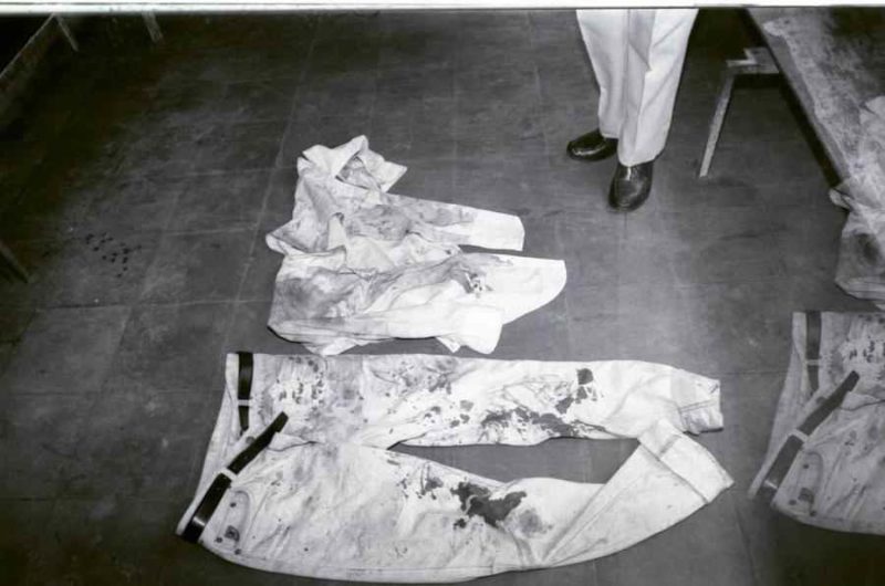 Así quedó la ropa de Joaquín Mejía el día que lo vapulearon unos desconocidos. Foto Archivo La Prensa