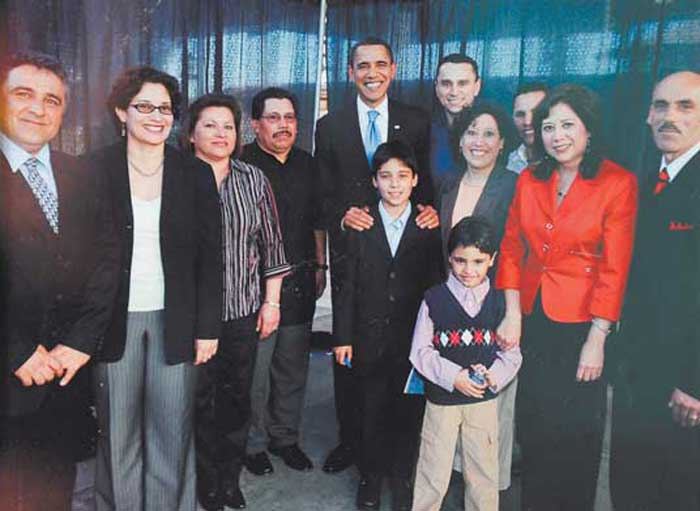 El Presidente Obama junto a Hilda Solís