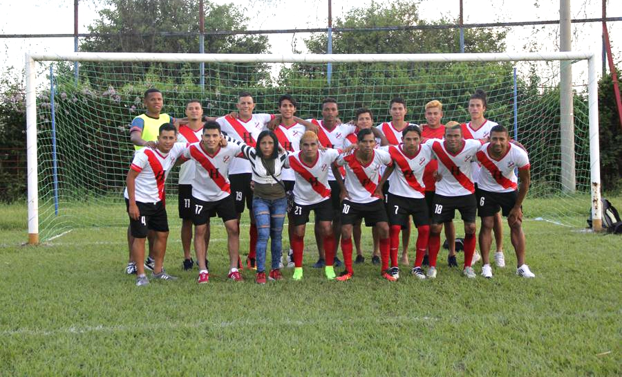Reyna Espinoza Morán, del equipo de fútbol masculino Chinandega FC, en Primera División.