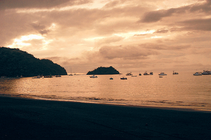 Playa Los Cocos Guanacaste.